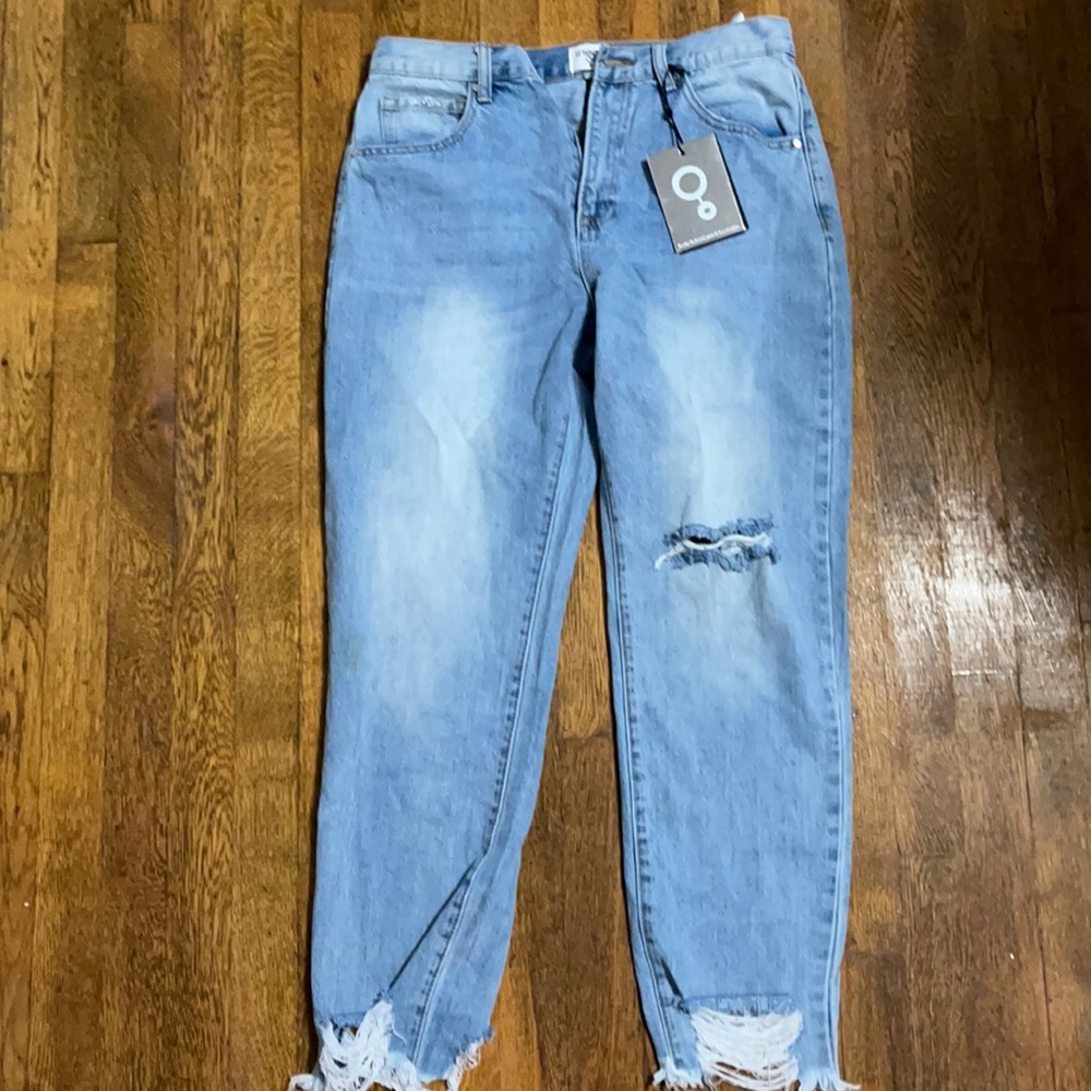 Boutique jeans. Size 28. New with tags.
